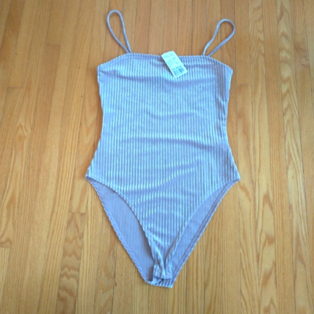 BNWT Mauve Bodysuit Size Small